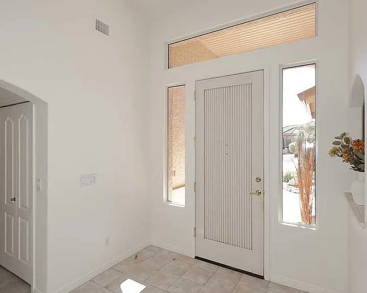 18510 E Leather Ln — Photo 8