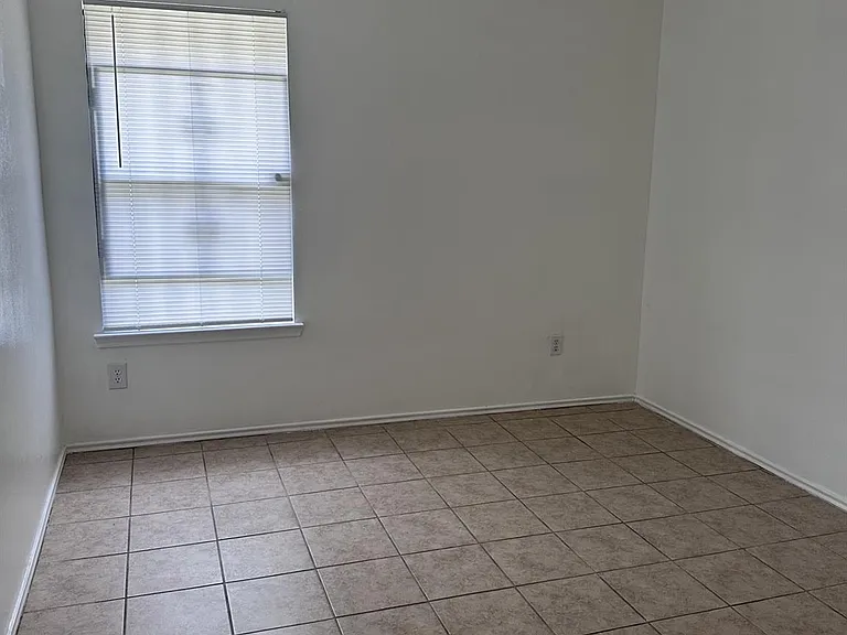 13007 Brentlawn Ct — Photo 12