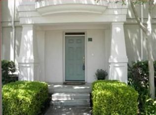132 Holly Ct, Mountain View, CA 94043
