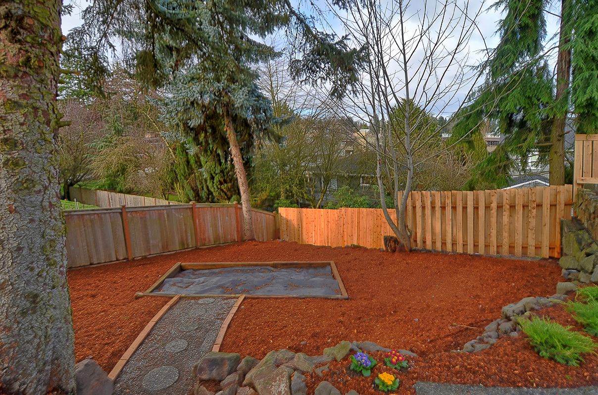 Lake Forest Park, WA 98155