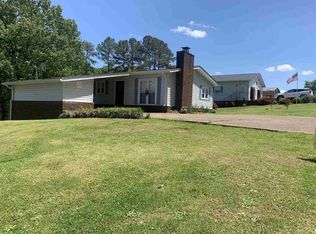 405 Walnut St, Clifton, TN 38425