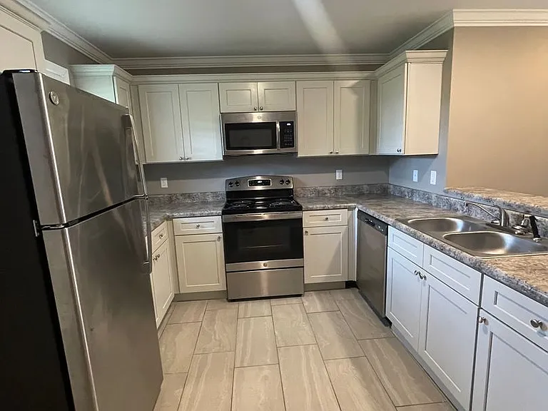 400 Star Hill Pl — Photo 23
