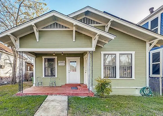 1522 W Salinas St