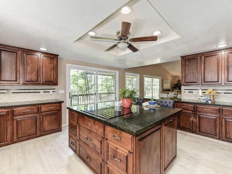 12341 Torrey Pines Dr — Photo 13
