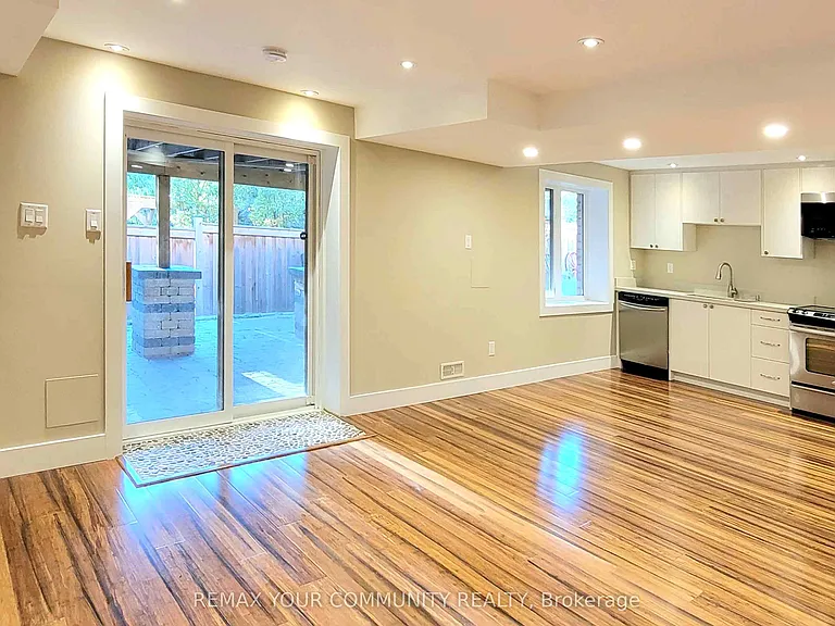 234 Roadhouse Blvd N #BASEMENT — Photo 2