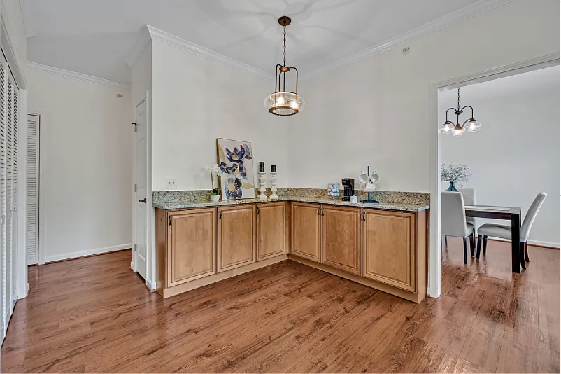 2 bed, 1424 sqft, $3,000 — Photo 4