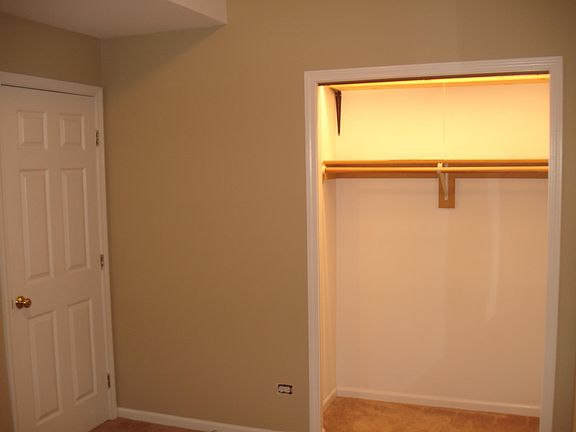 5th image of 1822 W Augusta Blvd APT 3