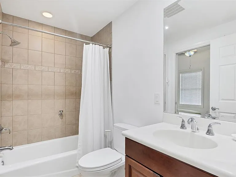 8111 Lakewood Main St #304 — Photo 22