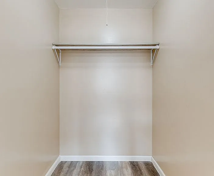 Trailway Apartments — Photo 44