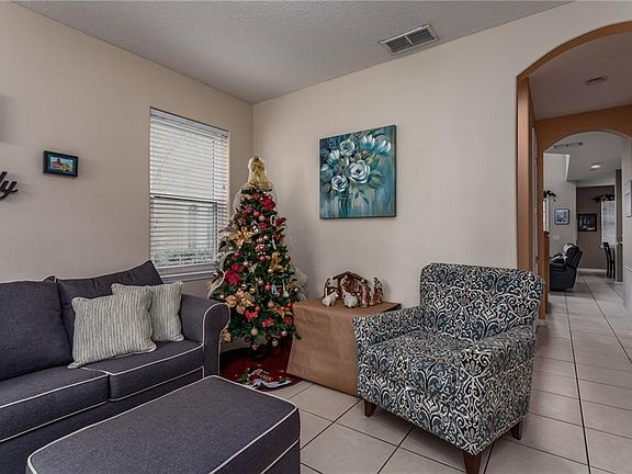 4th image of 2040 Chatham Place Dr