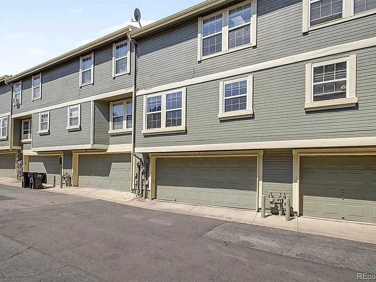 1981 S Hannibal Ct #B — Photo 37