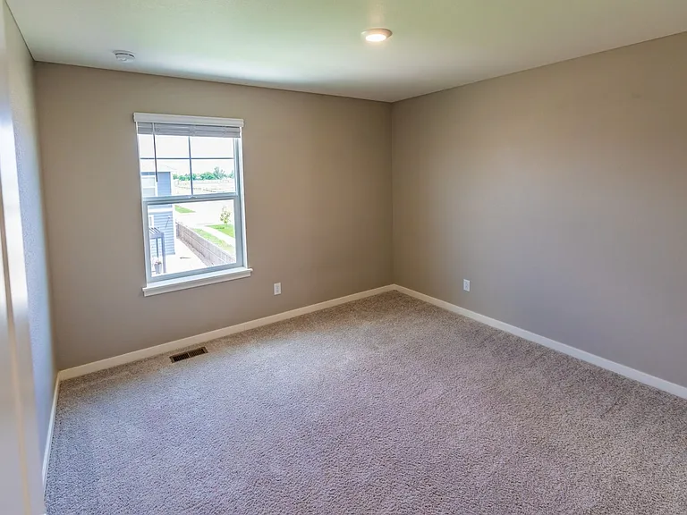 1464 Vantage Pkwy — Photo 24