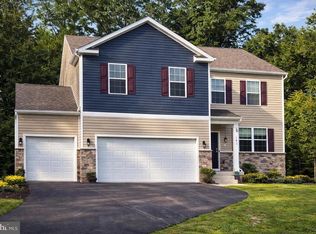 141 Livingwood Ct, Fredericksburg, VA 22405