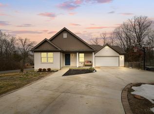 7533 Whitehall Cir W, West Chester, OH 45069