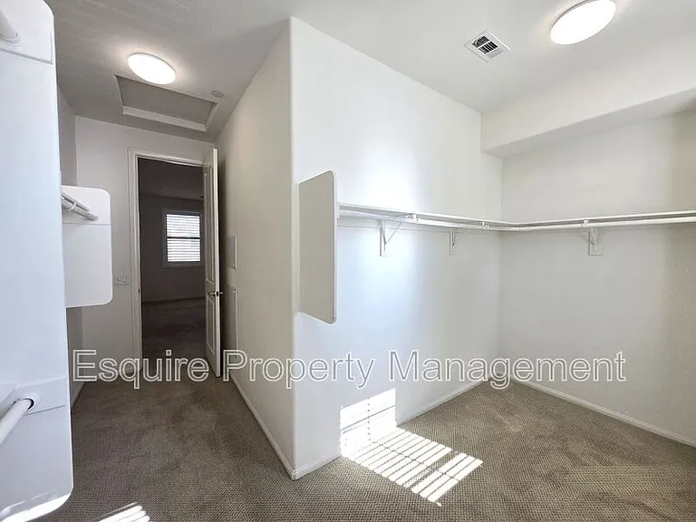 433 Castiano St — Photo 35