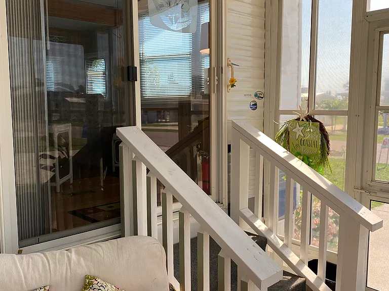 1715 E Manatee Loop — Photo 22