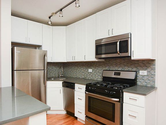 2nd image of 2420 N Kedzie Blvd APT 101