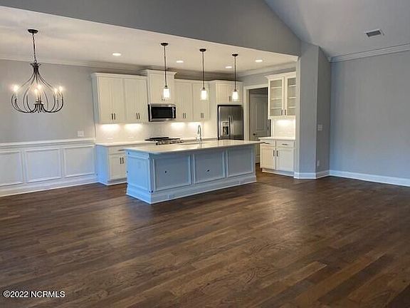 2nd image of 3804 Berkeley Ct