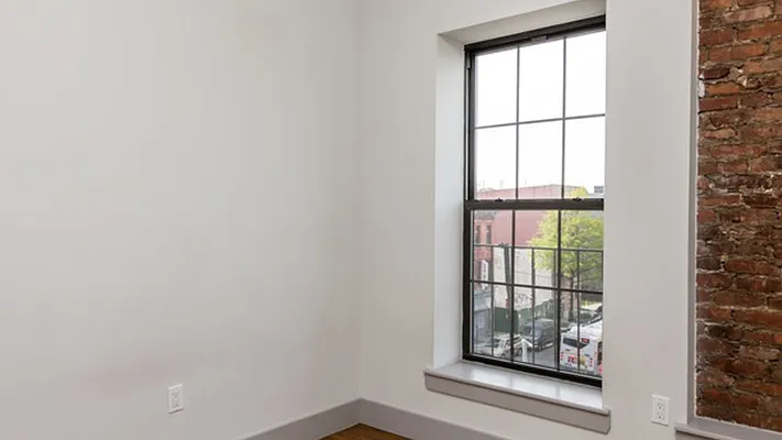 Rented by Nooklyn NYC LLC | media 49