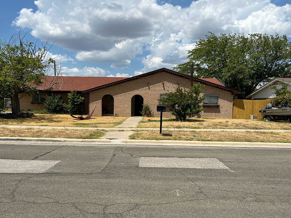 1st image of 2901 Cypress Dr