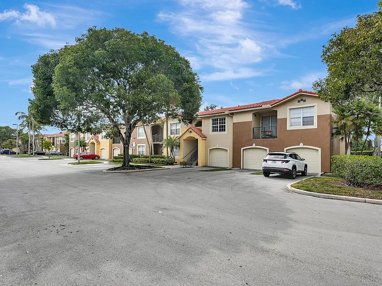 15055 Michelangelo Blvd — Photo 20