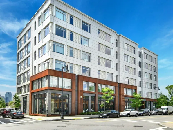 99 Sumner St Unit 408, Boston, MA 02128
