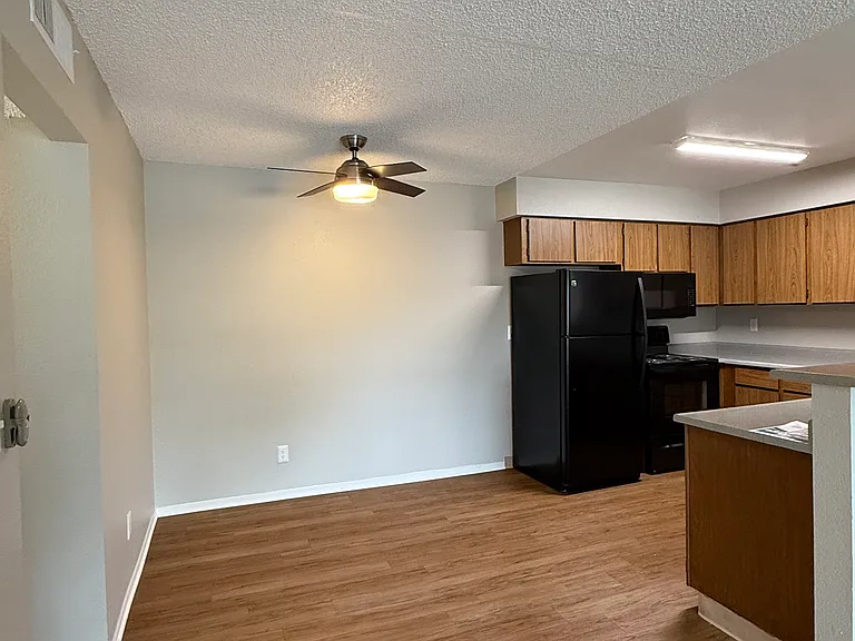 Willow Ridge — Photo 35