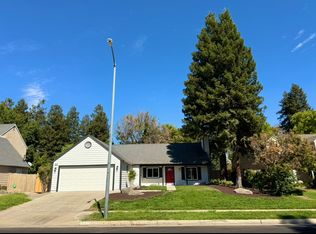 1075 N Chapel Hill Ave, Clovis, CA