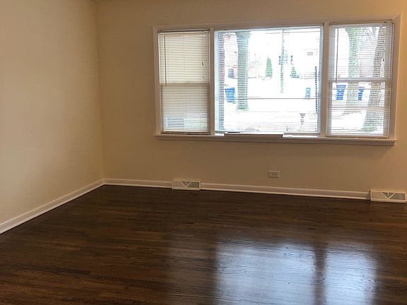 3rd image of 320 Euclid Ave