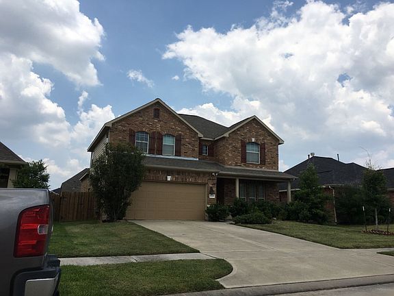 2nd image of 2014 Bluff Hollow Ln