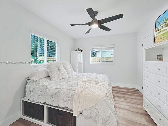 5th image of 18201 SW 90th Ct