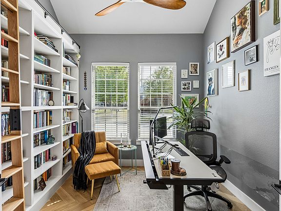 4th image of 5717 Riverside Ln