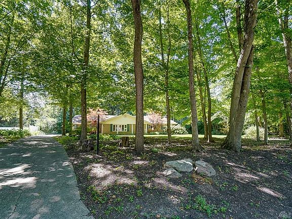3rd image of 1800 Conwood Dr