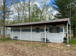 3833 Susan St, Wellston, MI 49689