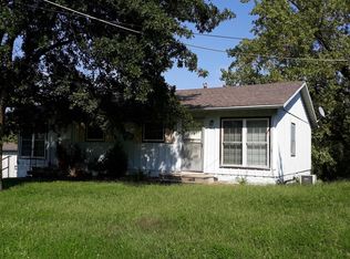 1615 S Lees Summit Rd, Independence, MO 64050