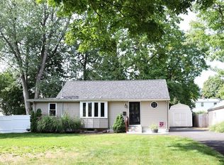 46 Brighton St, Springfield, MA 01118