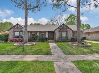 10703 Russett Dr, Houston, TX 77042