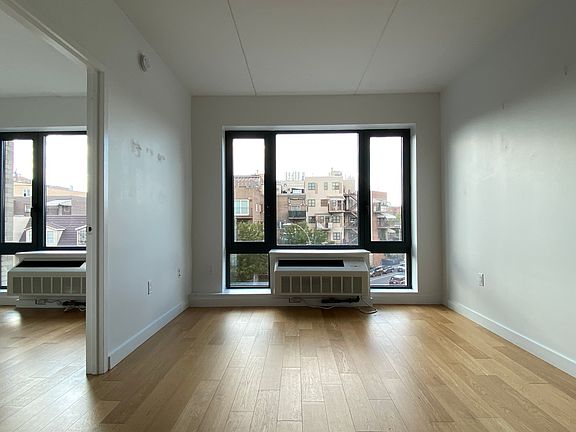 3rd image of 150 Union Ave APT 2I