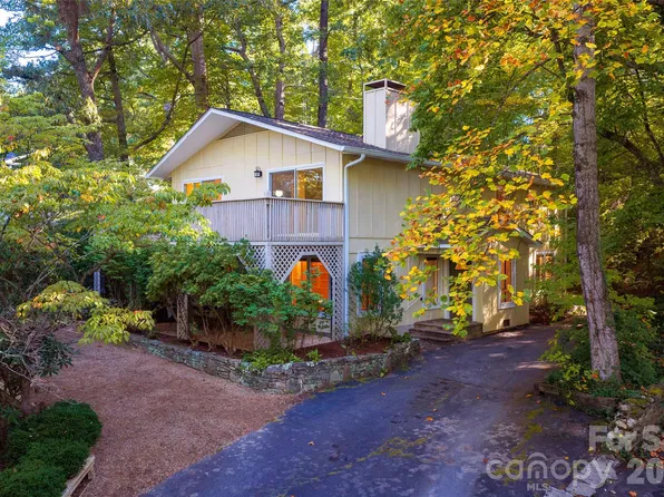 112 Rhododendron Ave, Black Mountain, NC 28711