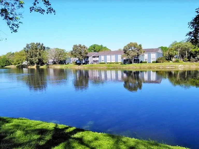 Arbor Oaks of Bradenton — Photo 1
