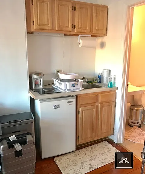 1079 Beacon St #10 — Photo 3