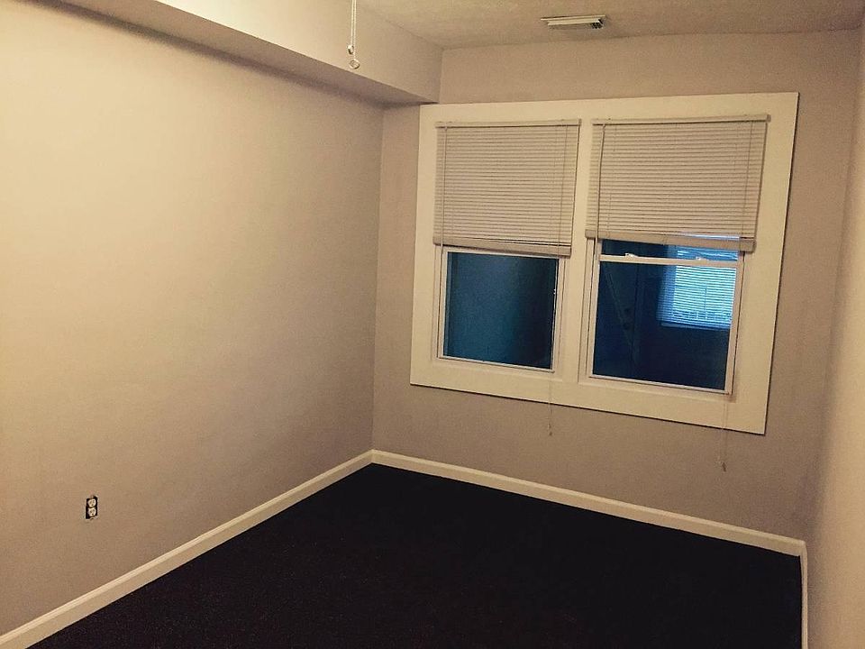 2nd image of 1115 Penn St NE APT 2