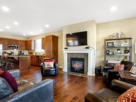 5th image of 18438 97th Avenue Ct E