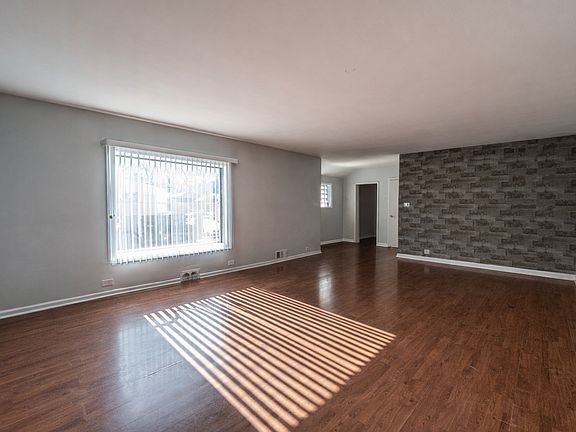 3rd image of 9810 Menard Ave