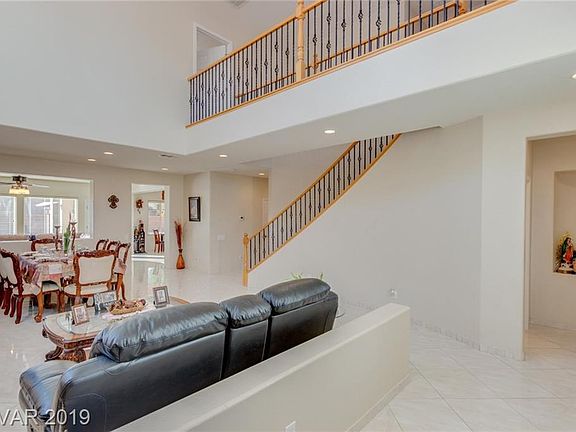 4th image of 3405 Brambling Ave