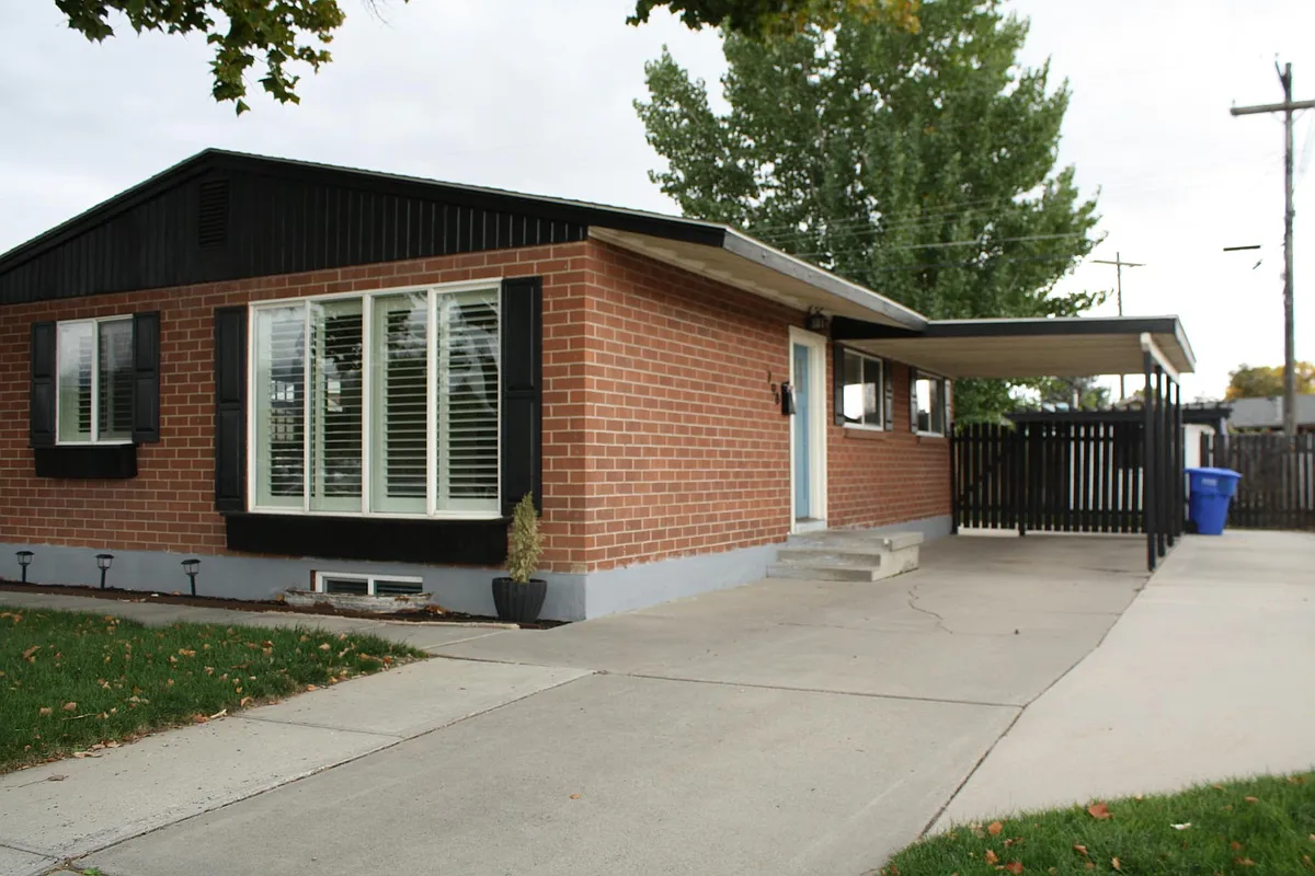Building Photo - 798 E Galena Dr S