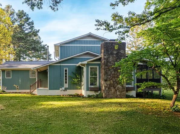 539 Wildwood Dr, Chatsworth, GA 30705