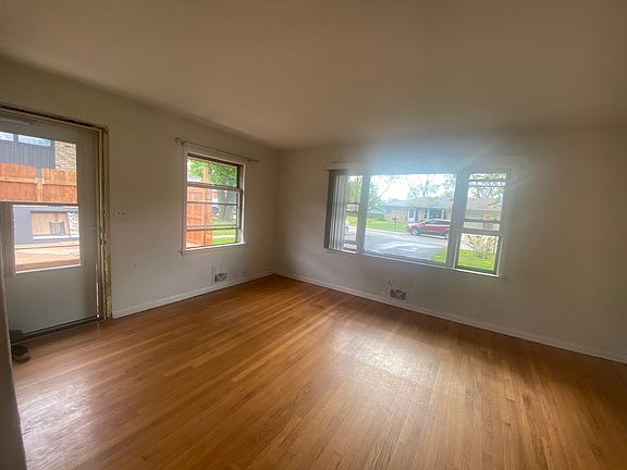 2nd image of 2128 Lamar Ave #2