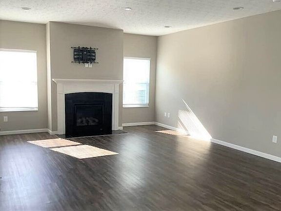 5th image of 4854 Fosterson Dr