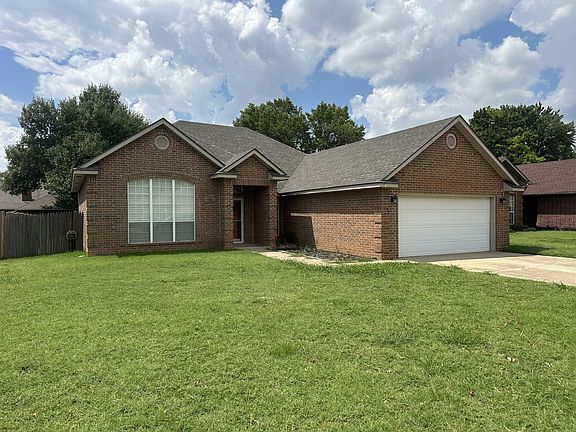 2nd image of 1719 Craig Blvd